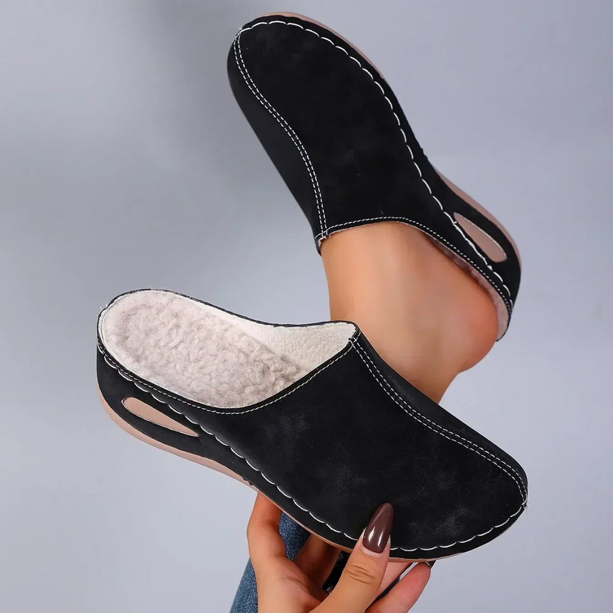 Élise™ | Warm Orthopedic Slippers for Everyday Comfort
