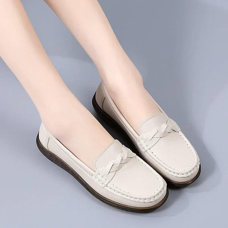 ARIELLA | ORTHOPEDIC WIDE-FIT SLIP-ON LOAFERS