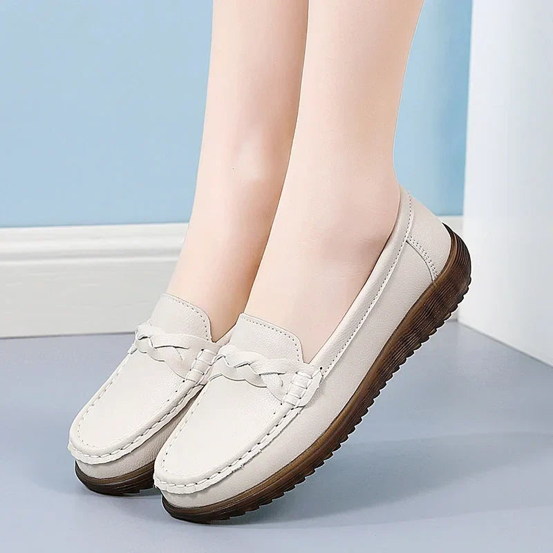 ARIELLA | ORTHOPEDIC WIDE-FIT SLIP-ON LOAFERS