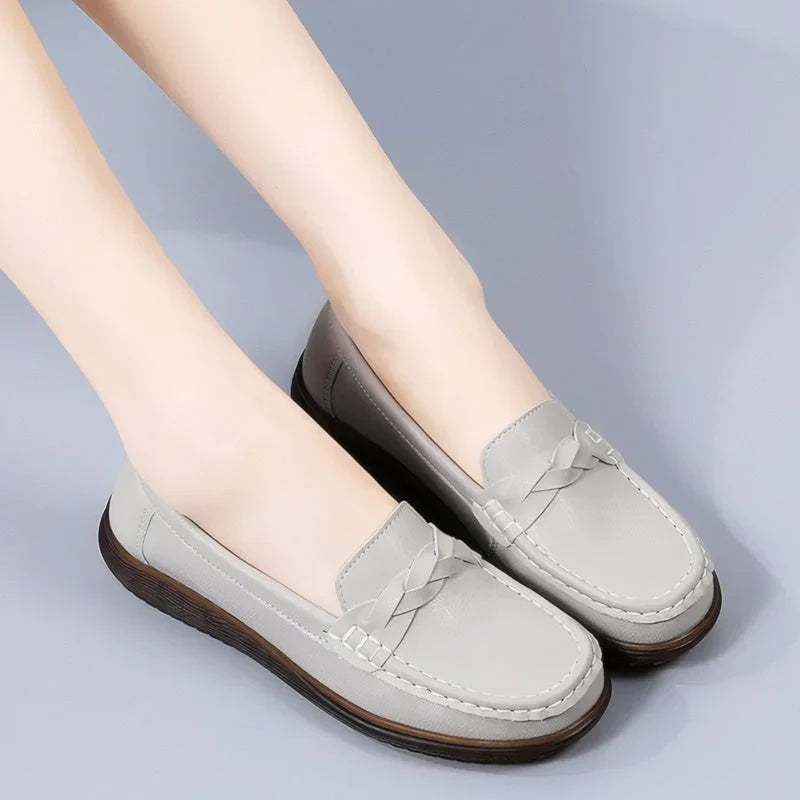 ARIELLA | ORTHOPEDIC WIDE-FIT SLIP-ON LOAFERS